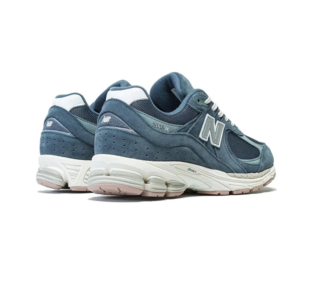 New-Balance-2002R