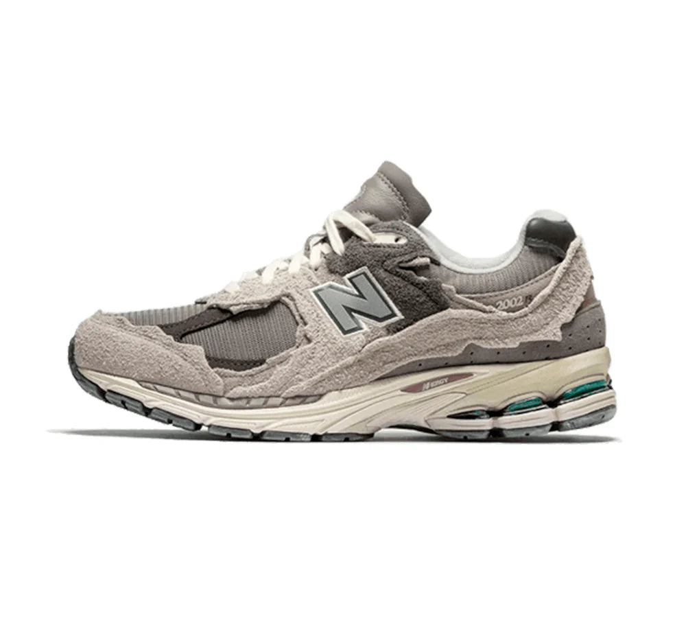 New-Balance-2002R