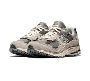 New-Balance-2002R