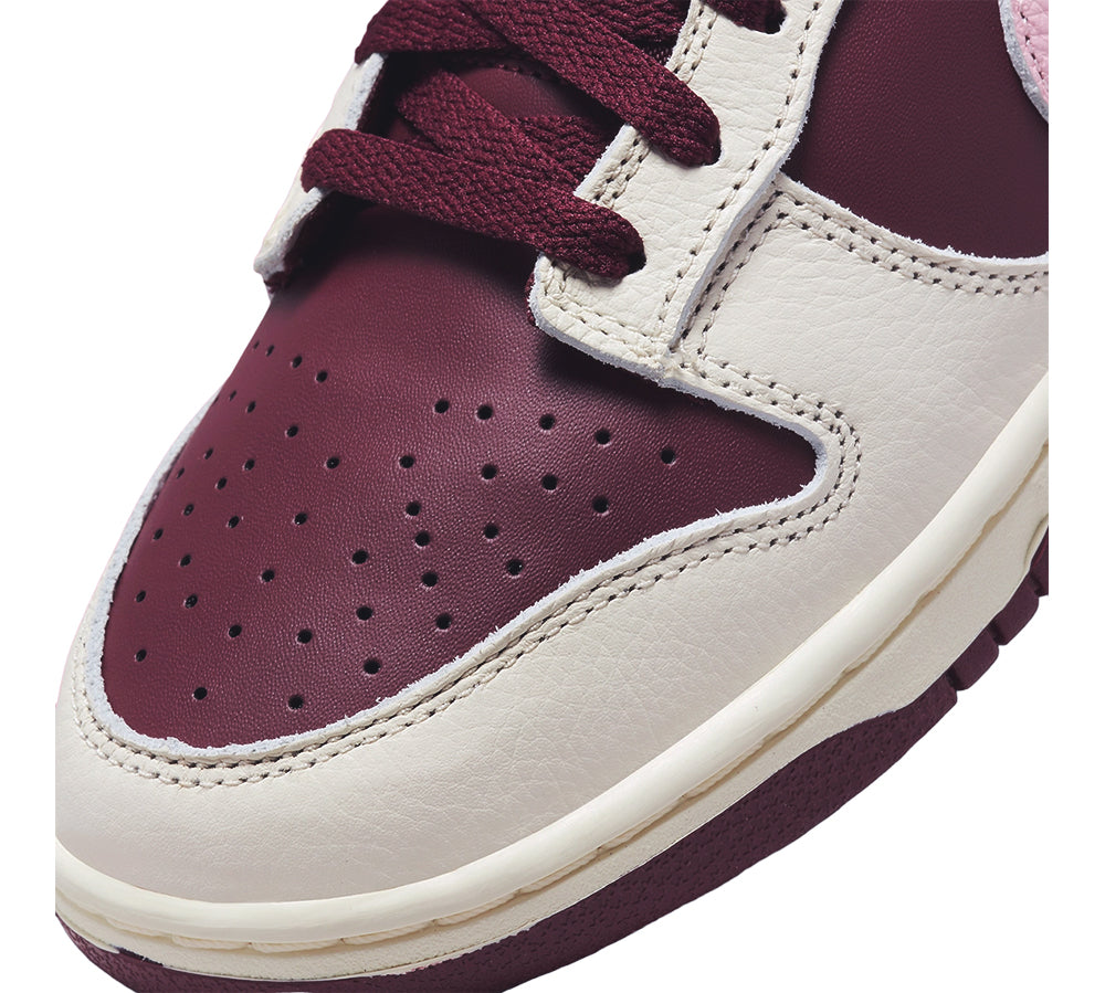 Nike Dunk Low Retro Valentine
