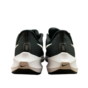 Nike Air Zoom Pegasus 39 - Preto/Branco