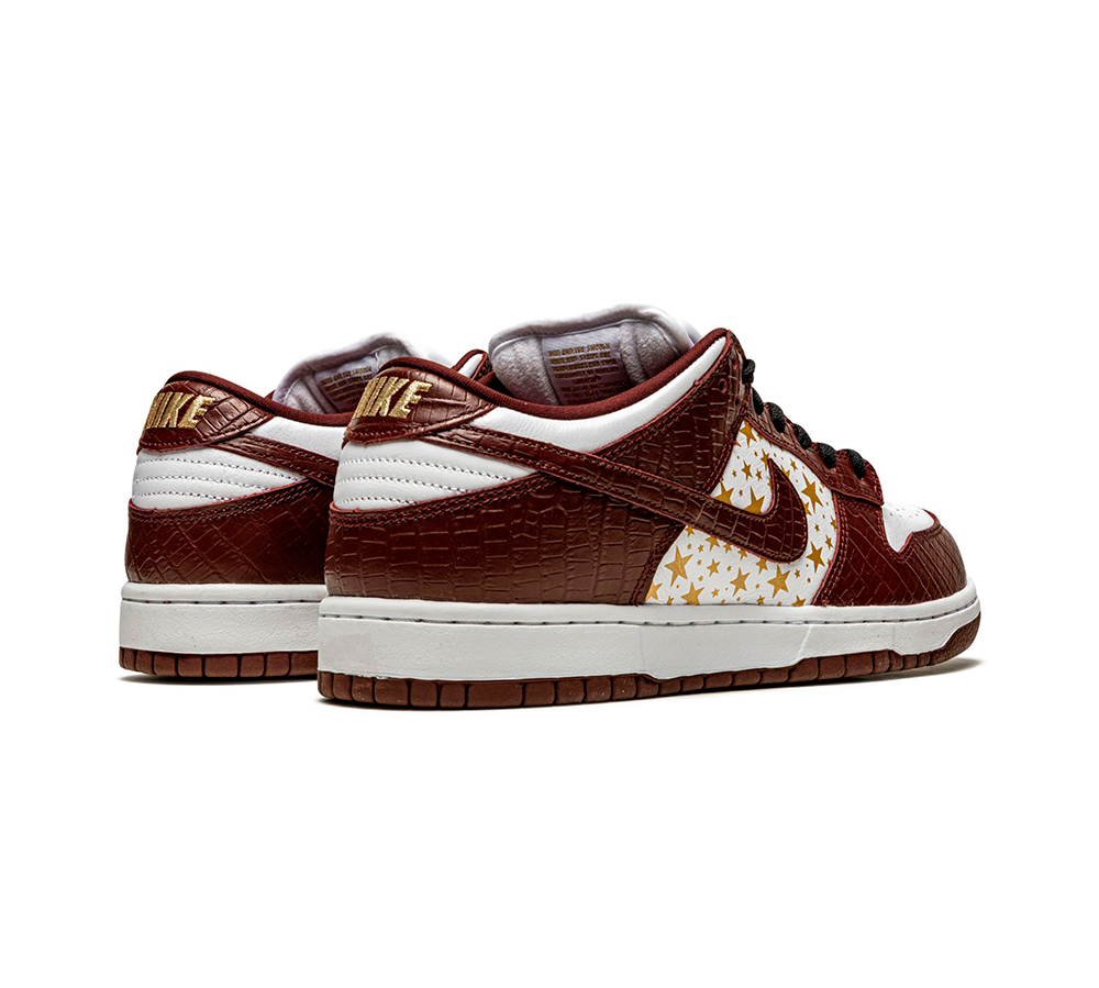 Nike SB Dunk Low - Supreme Stars Barkroot Brown
