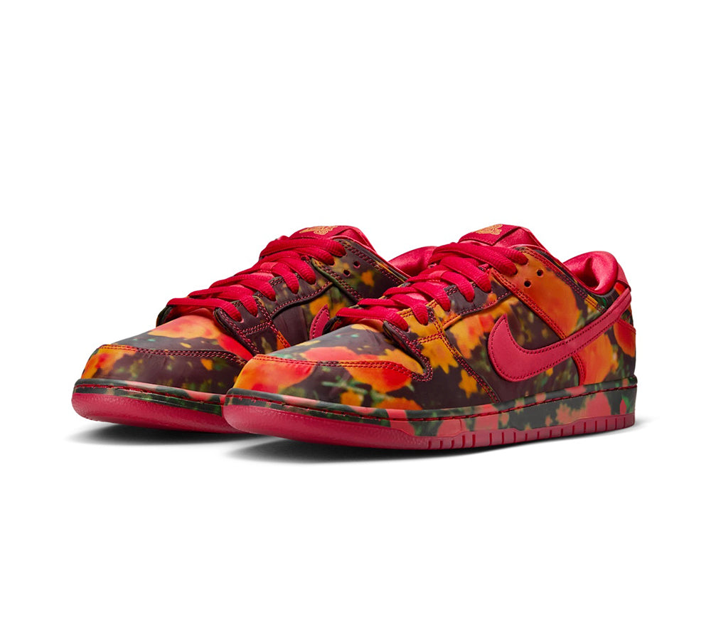 Nike SB Dunk Low - The Wizard of Oz Poppy Field